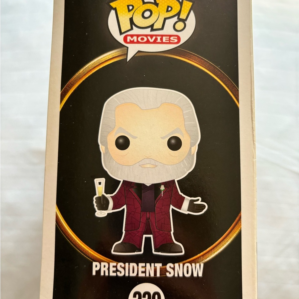 Funko POP Movies: The Hunger Games - President Snow Action Figure #229 - Picture 4 of 4